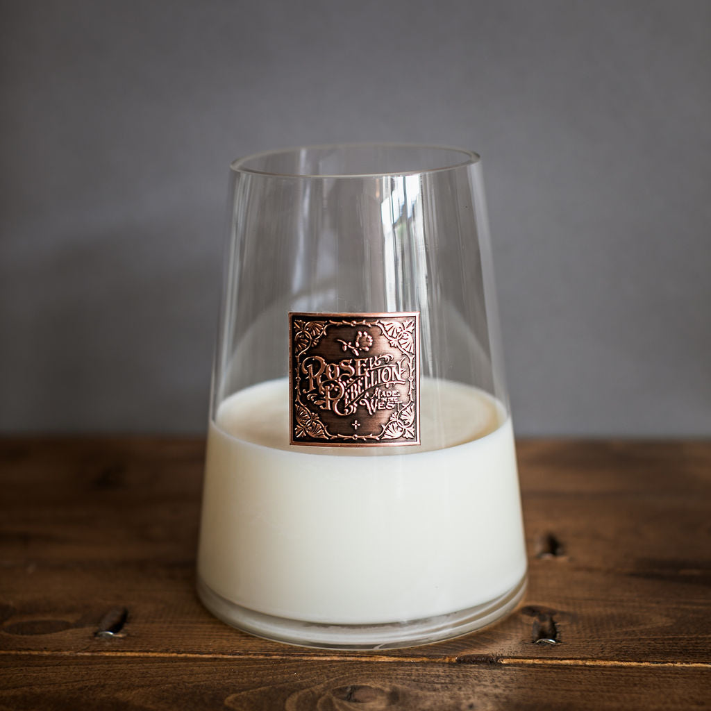 Belle Candle 24 oz Wood Wick Candle